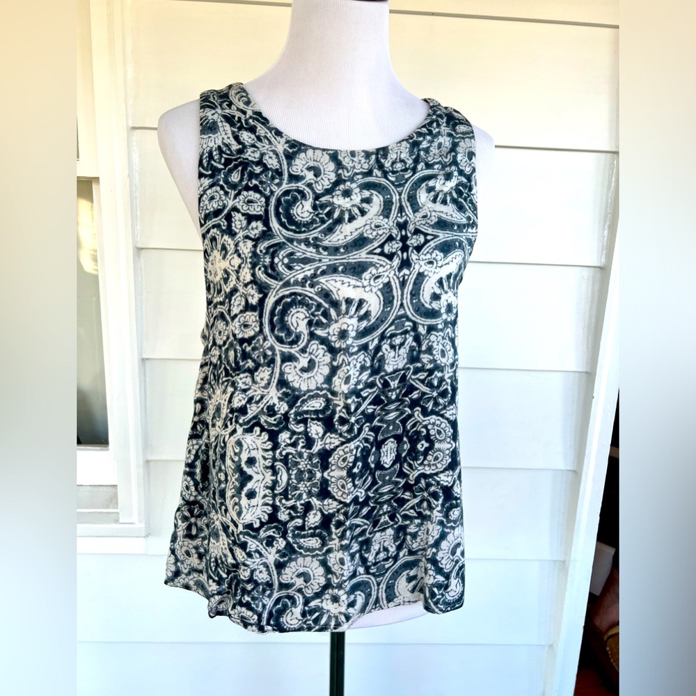 Chaser brand tank with cutout in back size medium